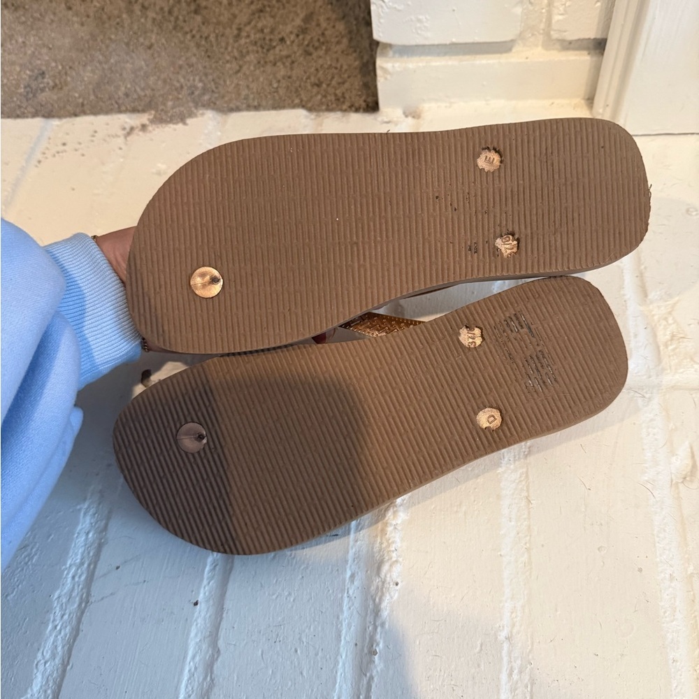 Havaianas Metallic Flip Flops with Branded Straps - Picture 2 of 3